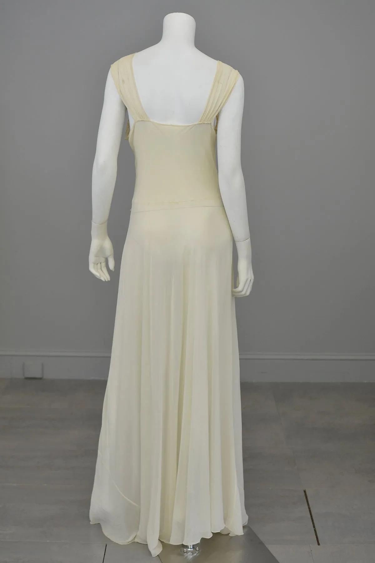 1930s Bias Cut Lace Trim Elegant Hollywood Glam Negligee Gown