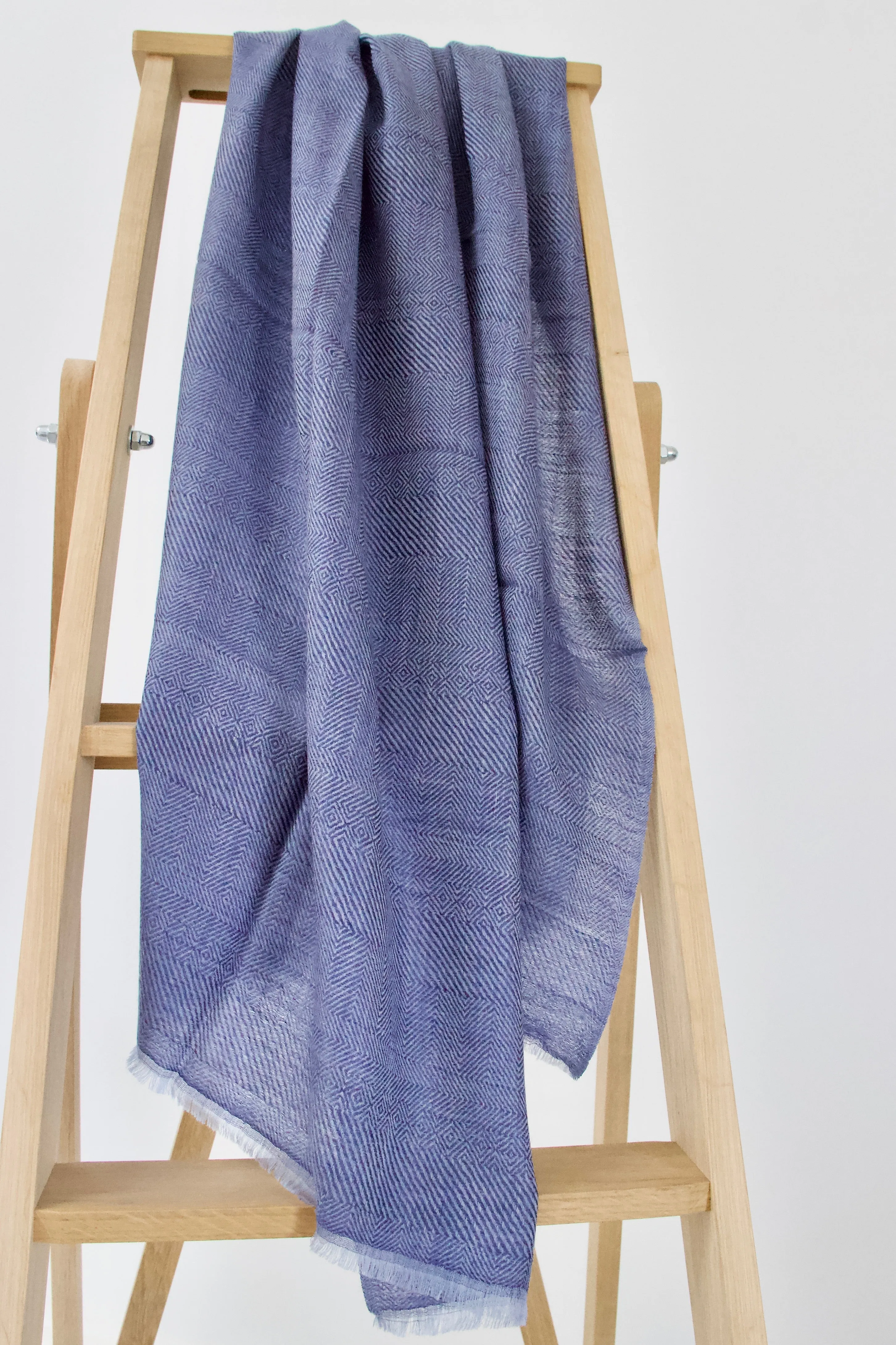 Cashmere scarf in beautiful weave 100% kashmir - blue