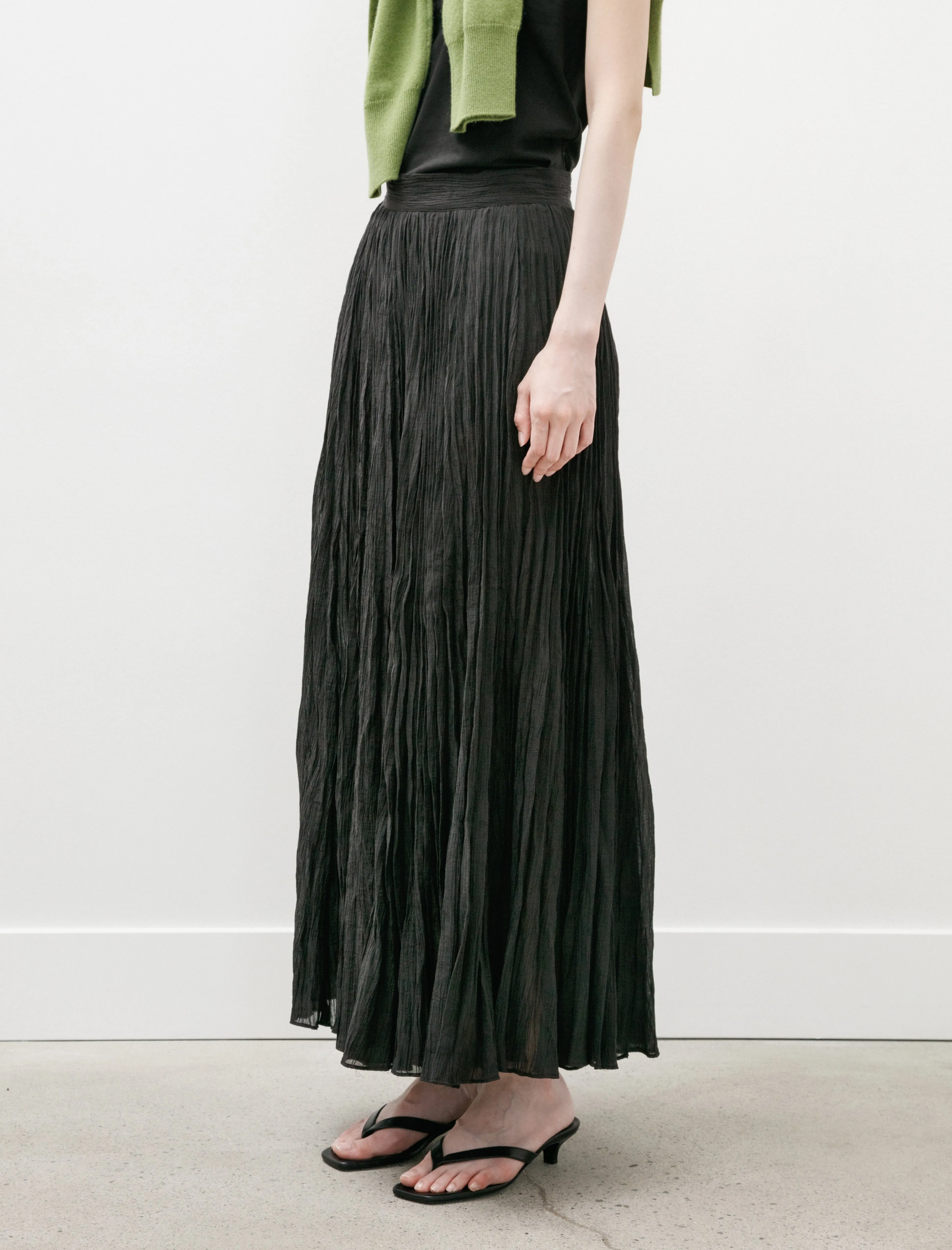 Crinkled Plissé Skirt Black