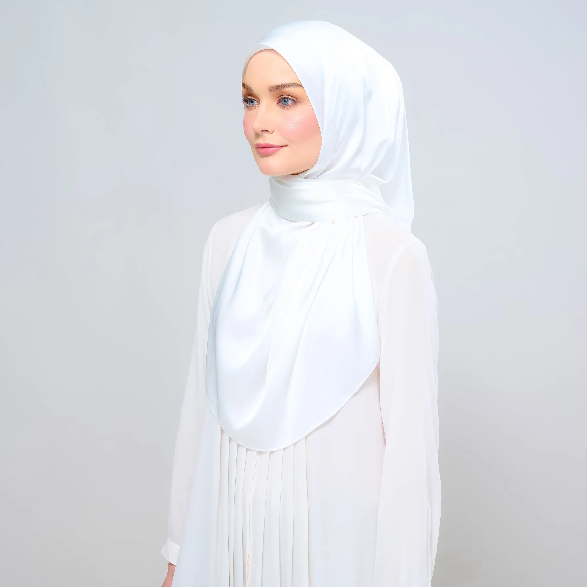 Instant Tag n' Go Shawl  | Satin Silk in Bridal White