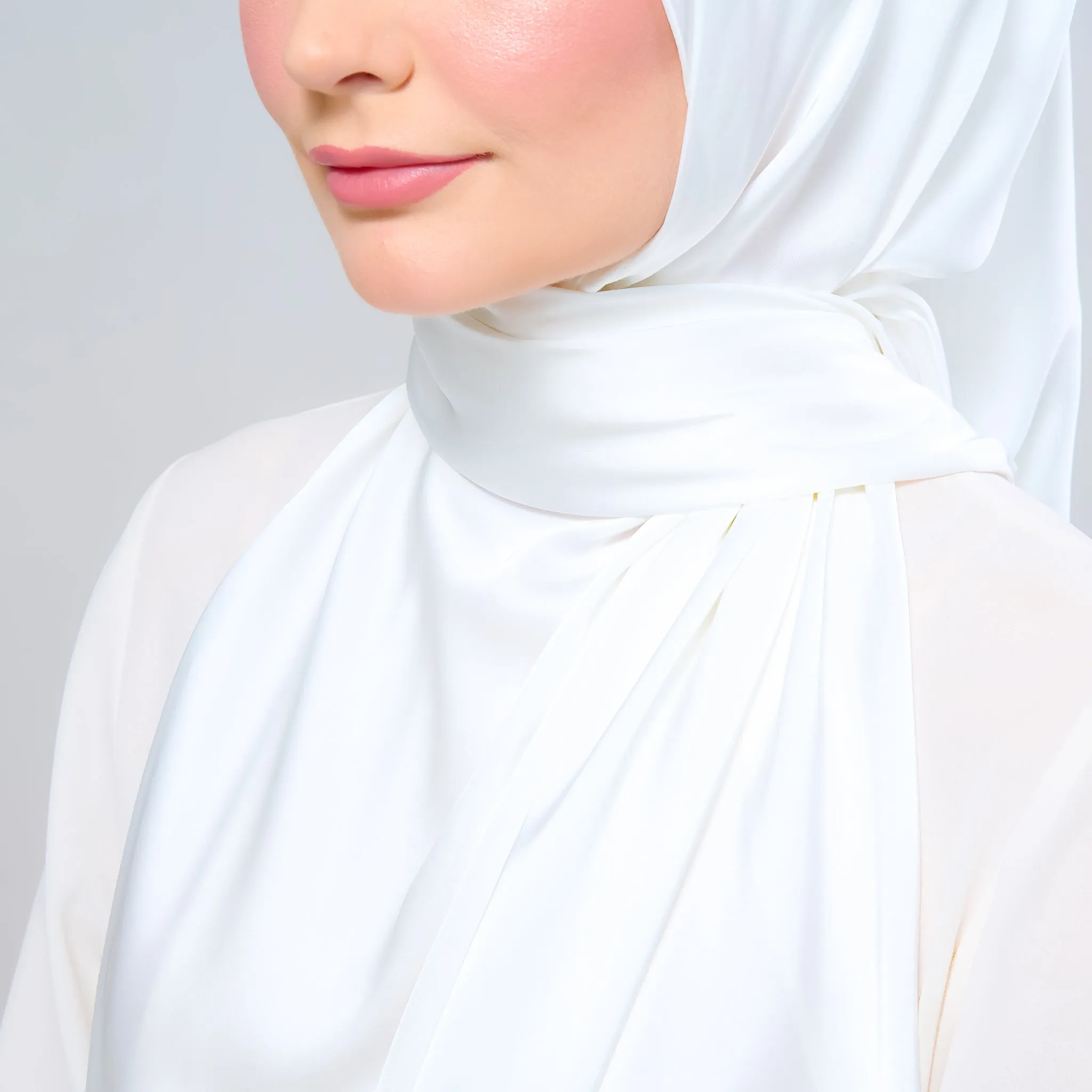 Instant Tag n' Go Shawl  | Satin Silk in Bridal White