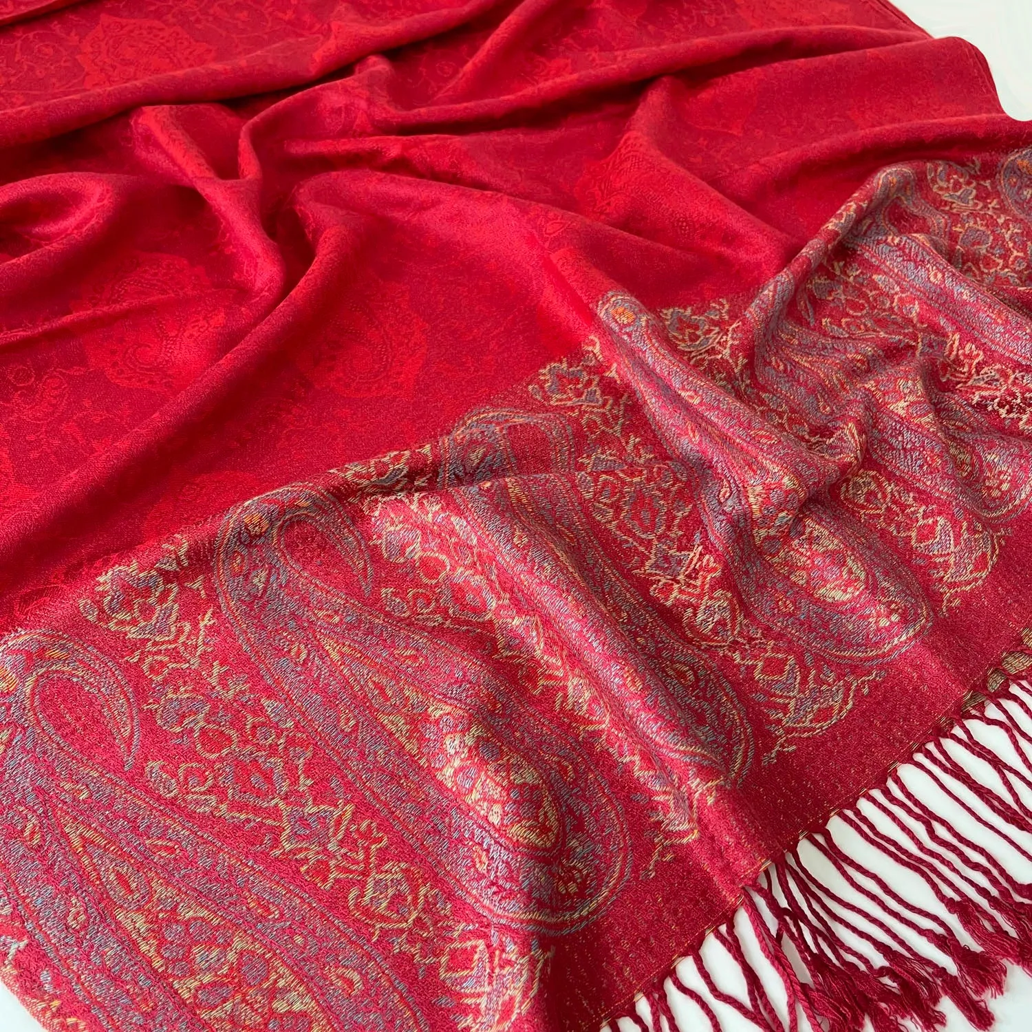 PAISLEY PRINT RED LIGHTWEIGHT PASHMINA SHAWL SCARF