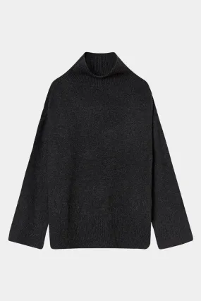 THE CLASSIC TURTLENECK - CHARCOAL