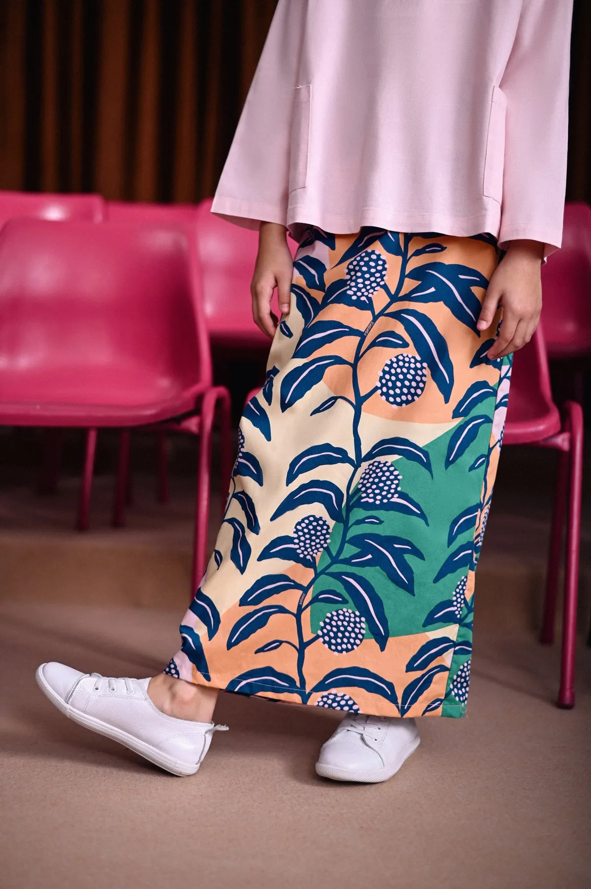 The Dulu Kita Fan Pleats Skirt - Dandelions