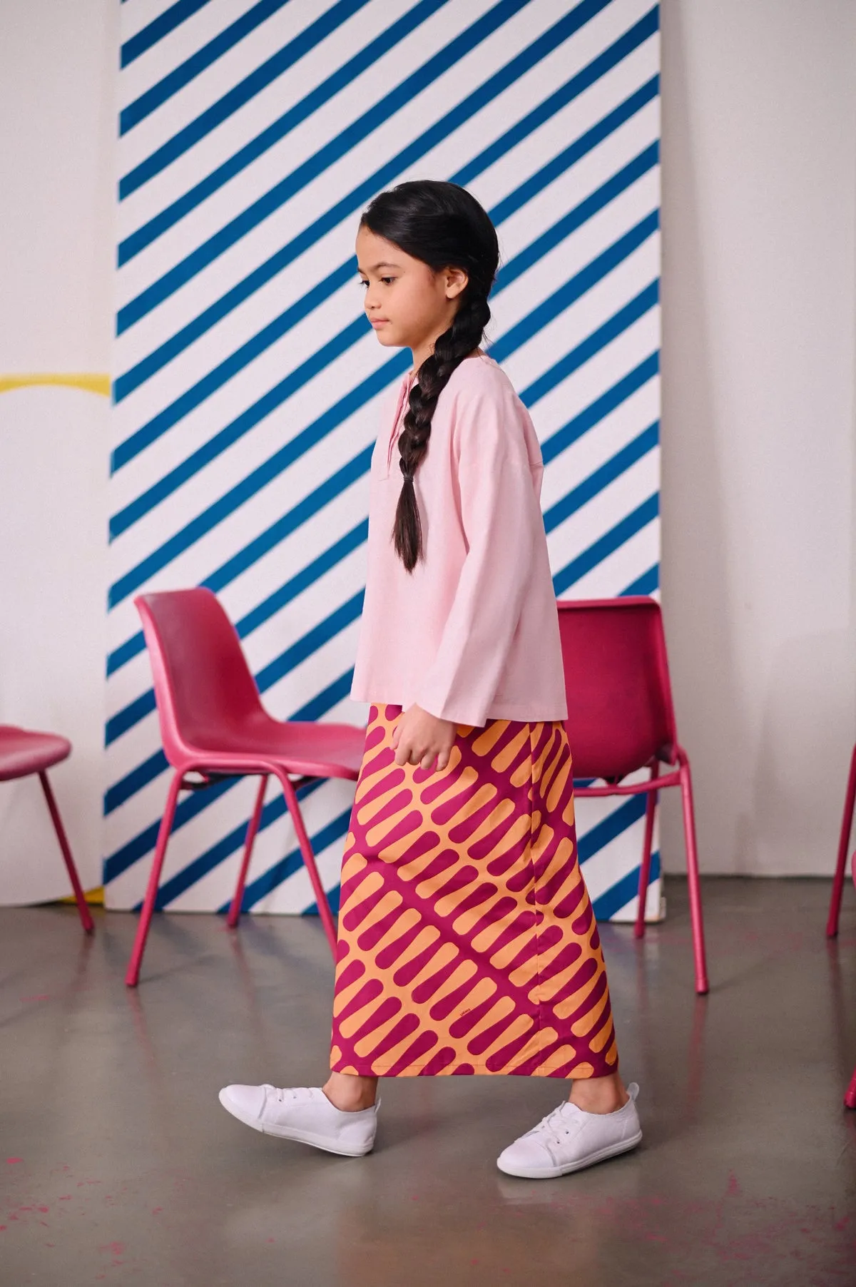 The Dulu Kita Fan Pleats Skirt - Good Vibes